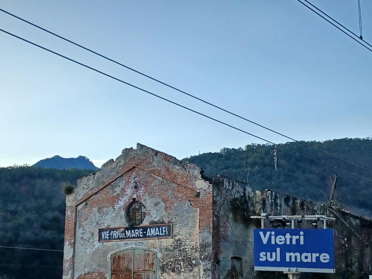 B&B Charming House Salerno Exterior photo