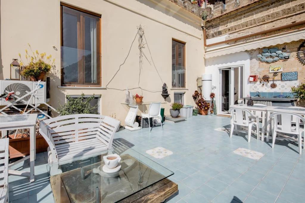B&B Charming House Salerno Exterior photo